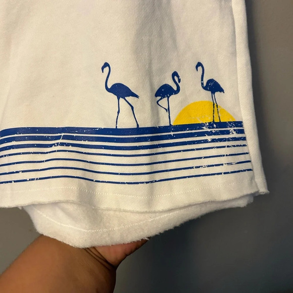 White summer lounge fleece shorts - pull on style Bermuda length summer print - Picture 3 of 9